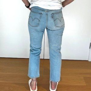 Levi's Wedgie straight, size 28, light wash